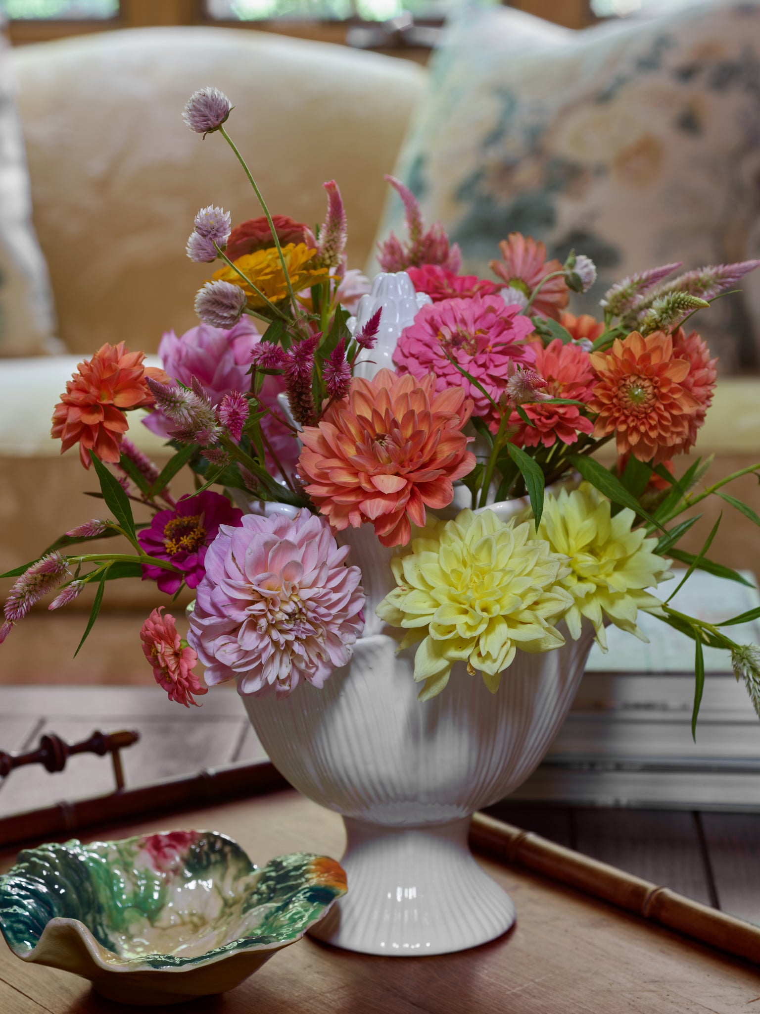 White Artichoke Tulipiere